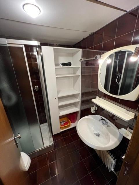 マリッレーヴァ Residenza Albareアパートホテル エクステリア 写真